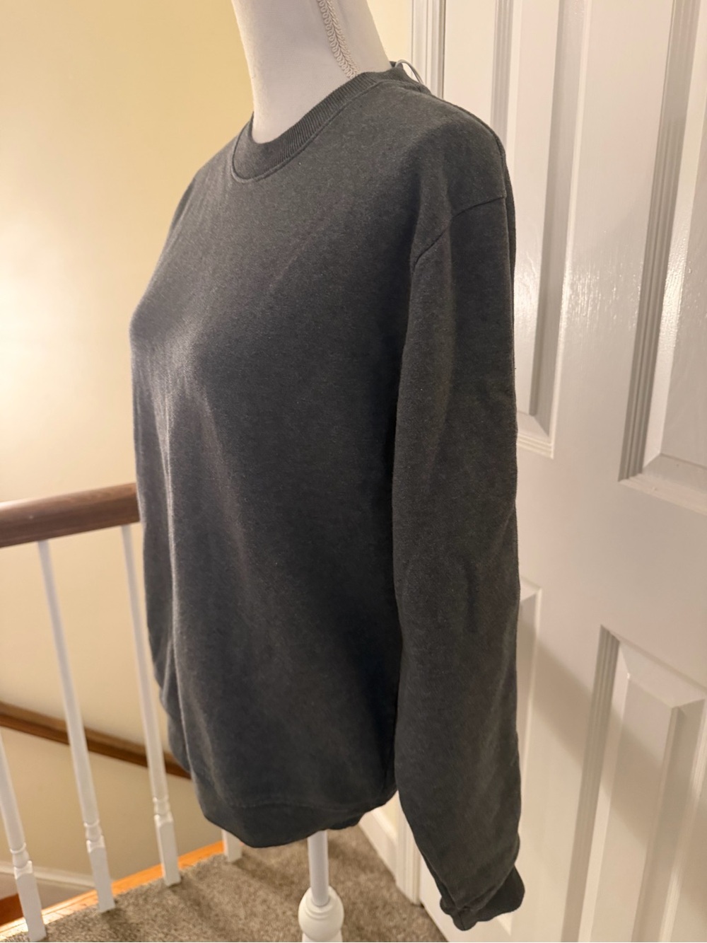 Everlane Crewneck Sweatshirt NWat! - Picture 5 of 9